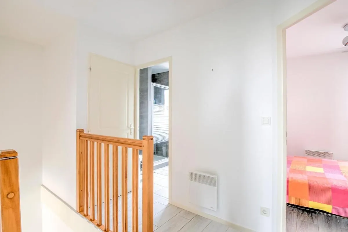 Holiday home Maison Rimbaud Saint-Denis-les-Bourg