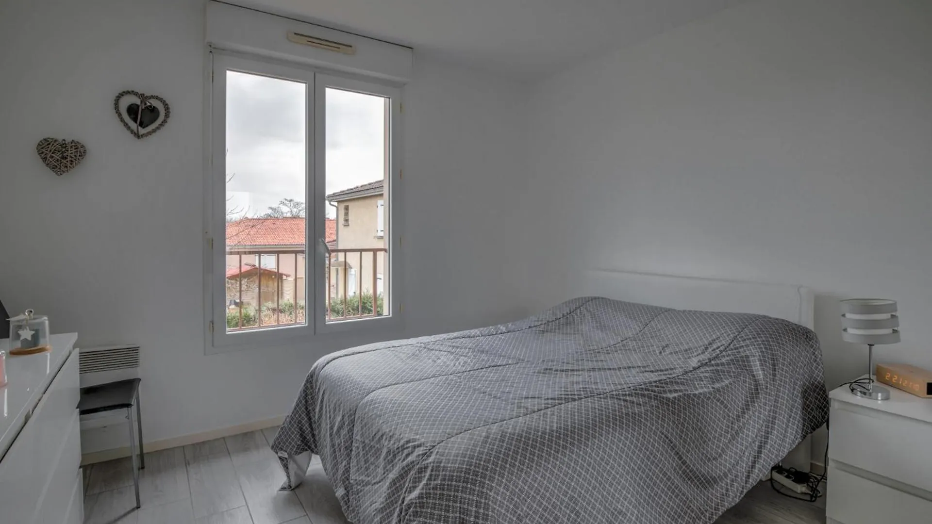 Maison Rimbaud Saint-Denis-les-Bourg 0*,  France